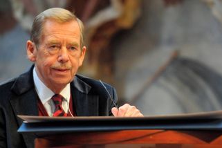 Havel si drží oblibu. Kladně ho hodnotí více než polovina vládních voličů - Seznam Zprávy